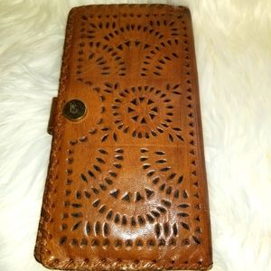 Cleobella Mexicana wallet in leather.  Natural leather tone ( Brown).